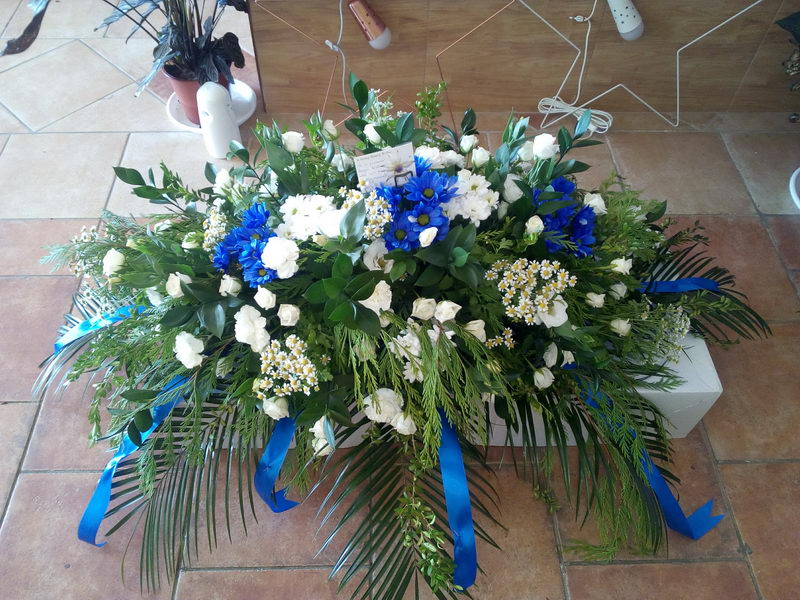 daisy chain florist funerals 04